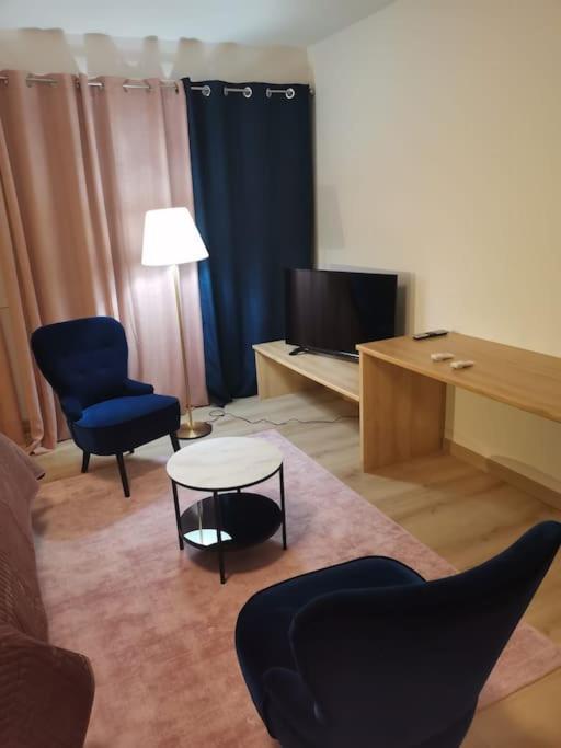 Superbe Appartement Neuf Et Moderne. Pau Bagian luar foto