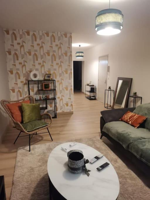 Superbe Appartement Neuf Et Moderne. Pau Bagian luar foto